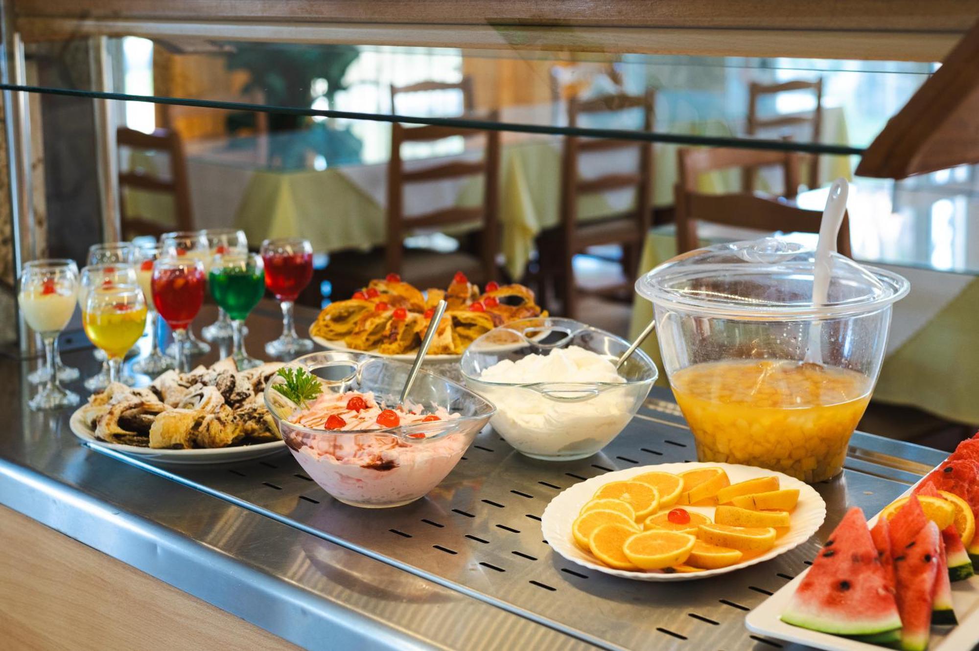 Village Inn Studios & Family Apartments Laganas Luaran gambar