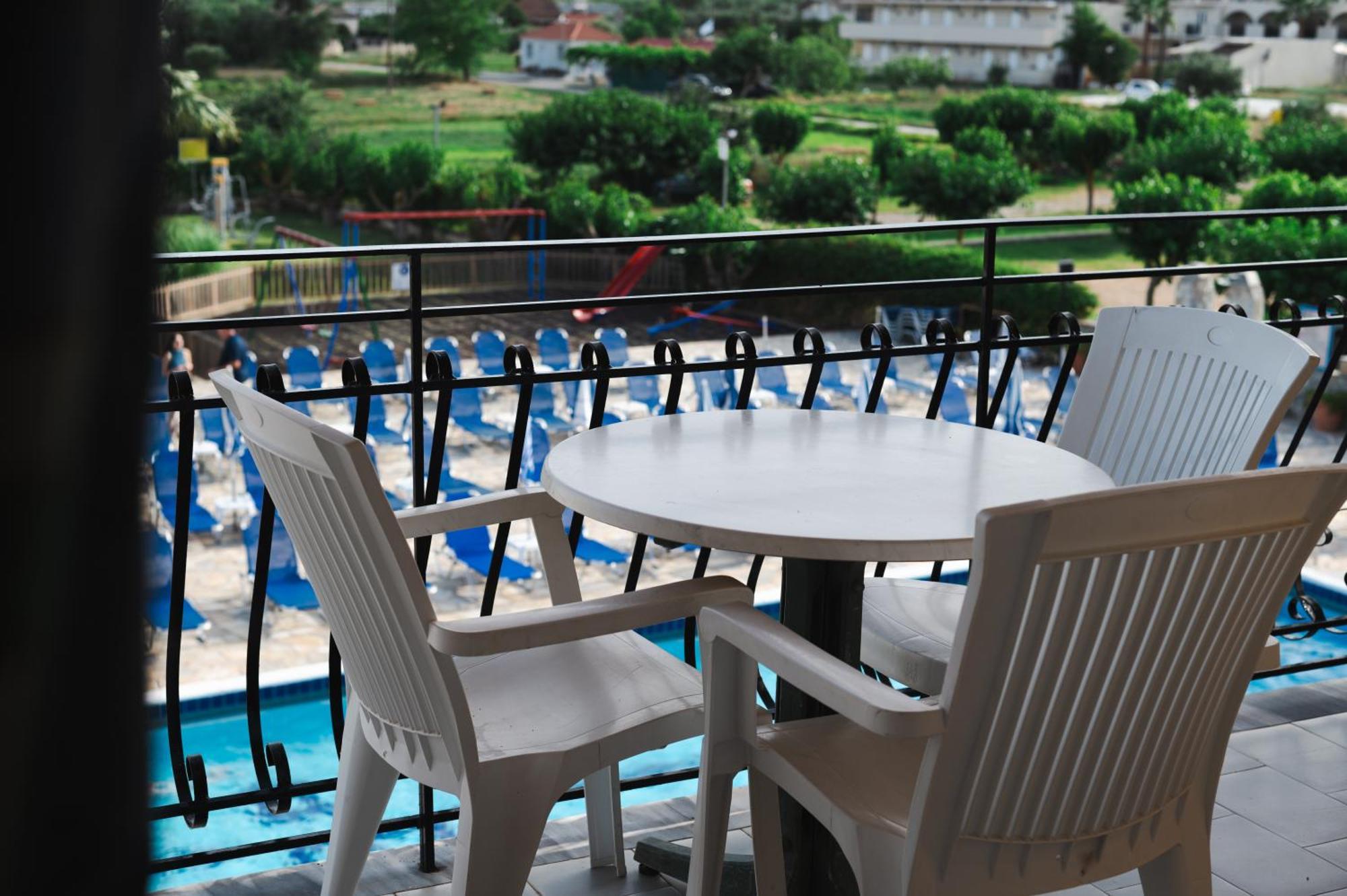 Village Inn Studios & Family Apartments Laganas Luaran gambar